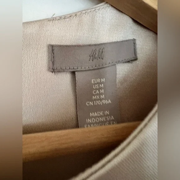 H&M Cream Mini Dress - Picture 3 of 3